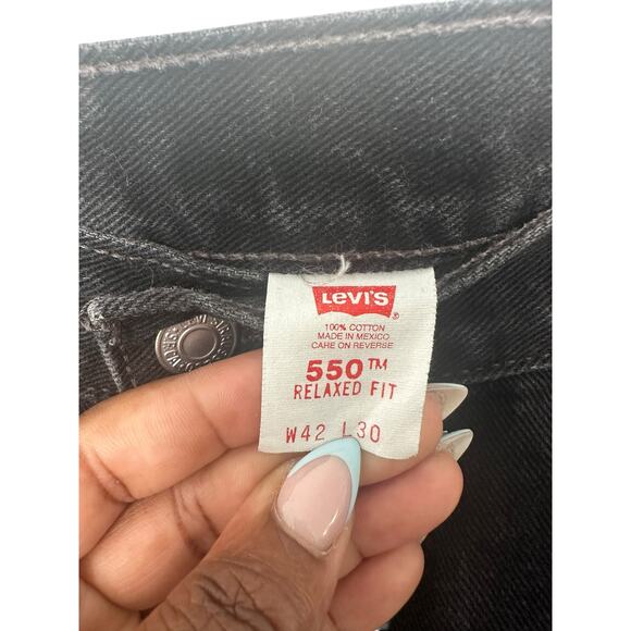 Levi's Jeans Men's Black 550 Relaxed Fit Straight Leg Cotton Rugged Size 42 x 30 - Picture 2 of 13